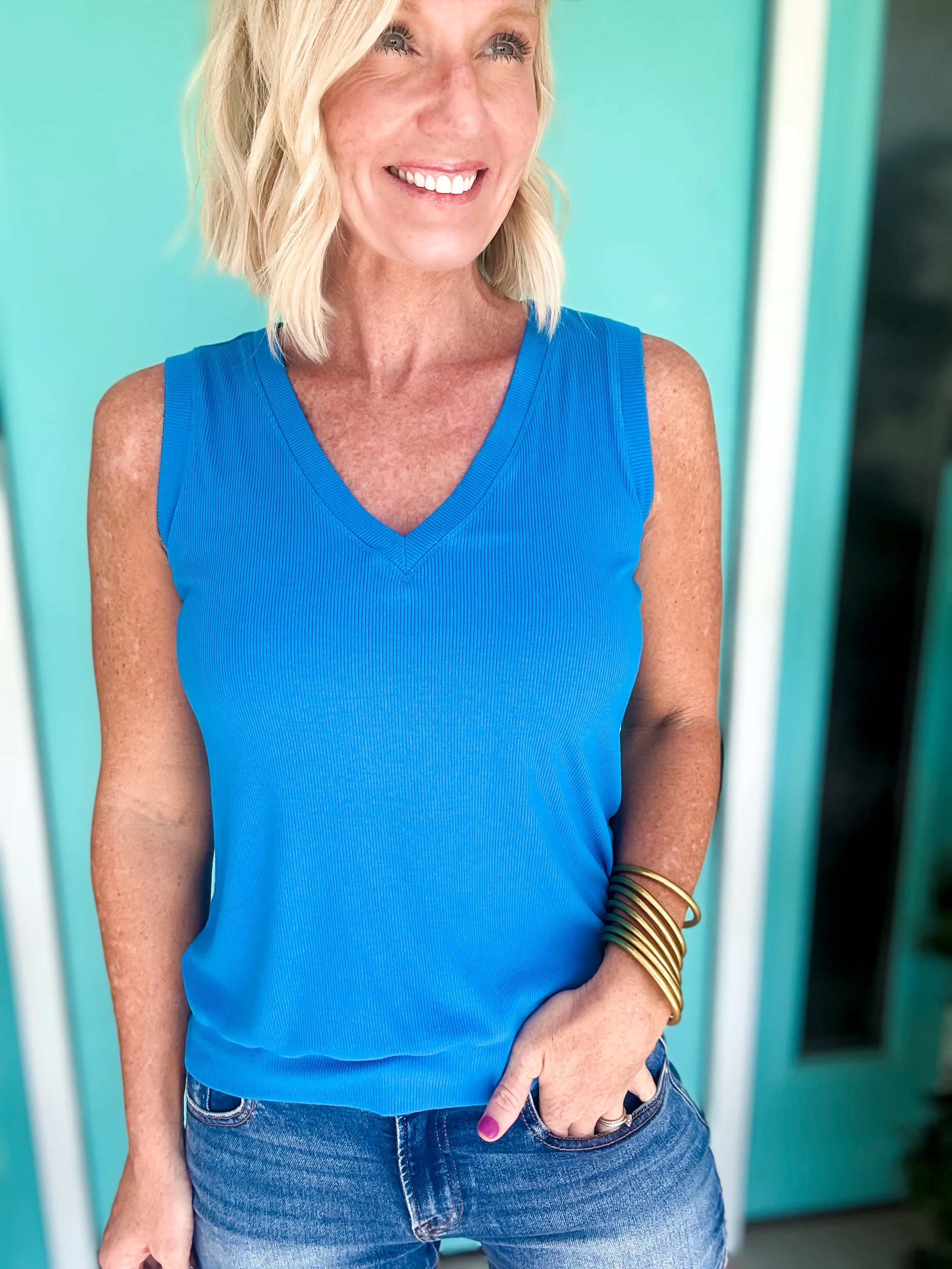 *Vneck* Luxe Air Ribbed Tank - Image 3